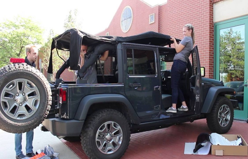How to install jeep soft top